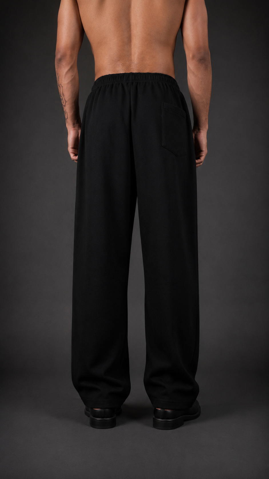 BASIC BLACK BAGGY PANTS
